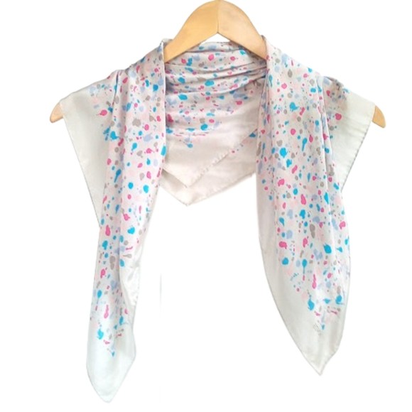 Lot of 3 Women's Echo Silk Scarf and 2 unbranded scarves - Picture 2 of 10